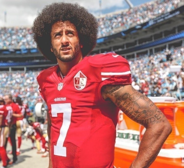 No Huddle &ndash; Colin Kaepernick chega a acordo com a NFL e data do jogo no Hava&iacute;