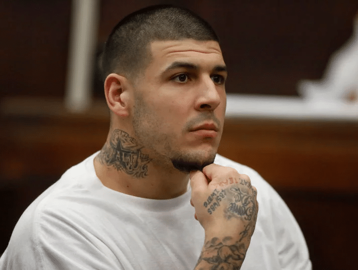 Carta deixada por Aaron Hernandez &agrave; sua noiva &eacute; divulgada