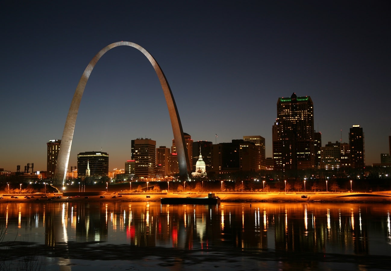 Cidade de St. Louis &agrave; noite