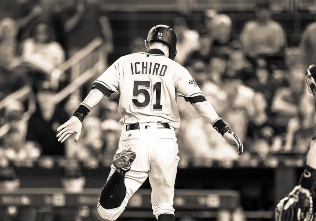 10&ordf; Entrada: Ichiro Suzuki se torna o jogador mais velho a ser center field titular; veja os destaques da semana