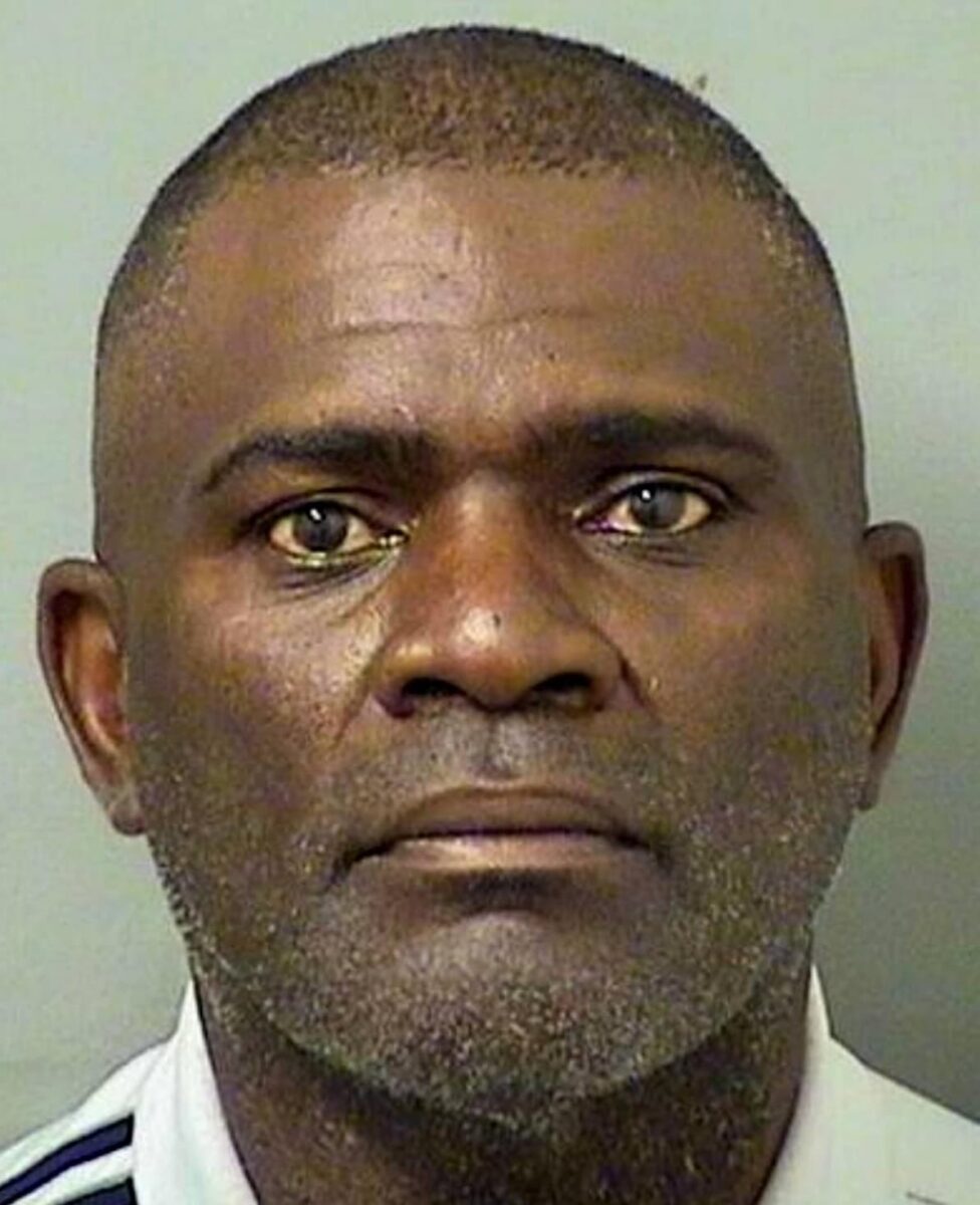 Ex-astro dos Giants, Lawrence Taylor assume culpa por dirigir embriagado