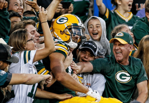 Confira a hist&oacute;ria do capacete de futebol americano e sua evolu&ccedil;&atilde;o