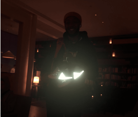 T&ecirc;nis desenhado por Kanye West com detalhe brilhante deve ser banido pela NBA