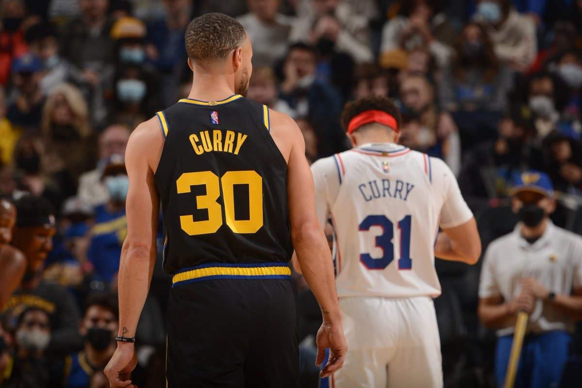 Em duelo particular eletrizante da Fam&iacute;lia Curry, Stephen e Warriors superam Seth e 76ers