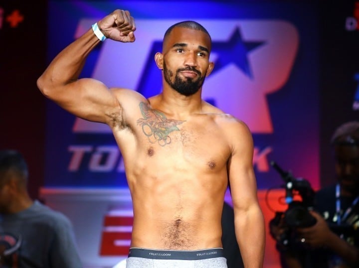 Esquiva Falc&atilde;o