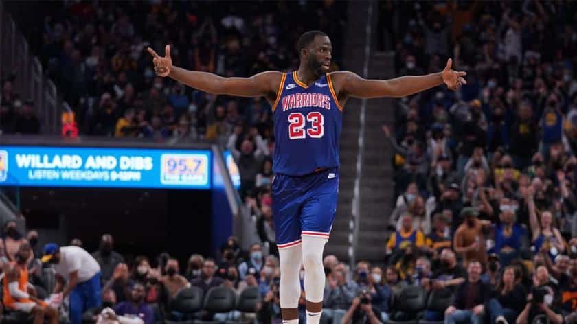 Entenda a import&acirc;ncia defensiva de Draymond Green em um comparativo com o futebol