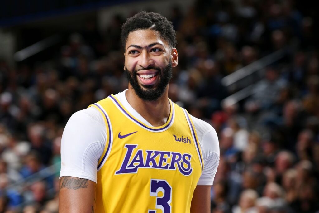 Anthony Davis &ndash; Not&iacute;cias, estat&iacute;sticas e sal&aacute;rio