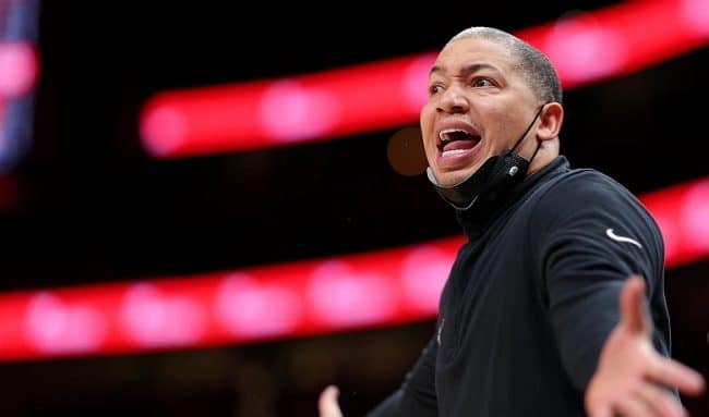Tyronn Lue pelo Clippers