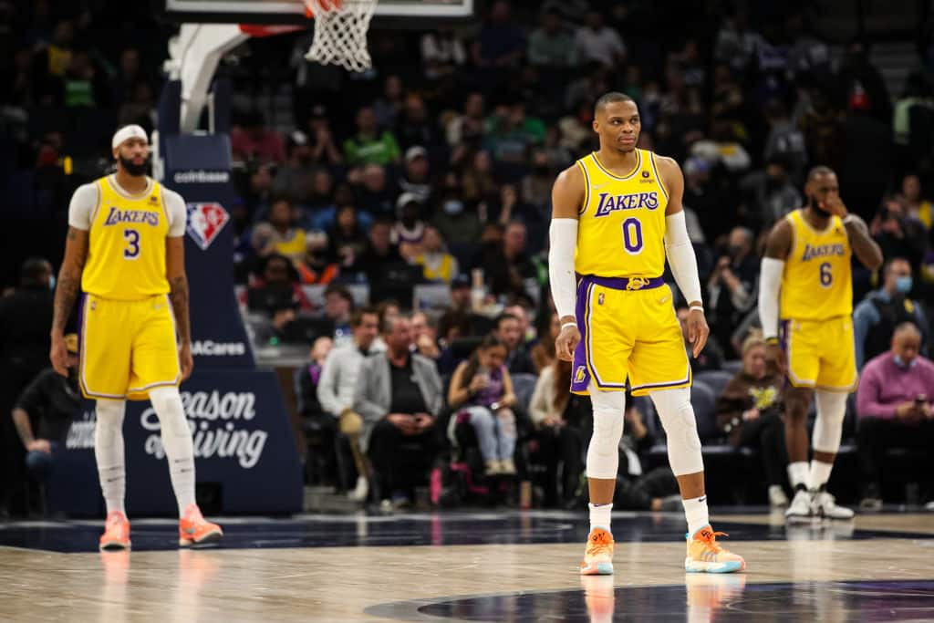 Anthony Davis, Westbrook e LeBron em a&ccedil;&atilde;o pelo Lakers
