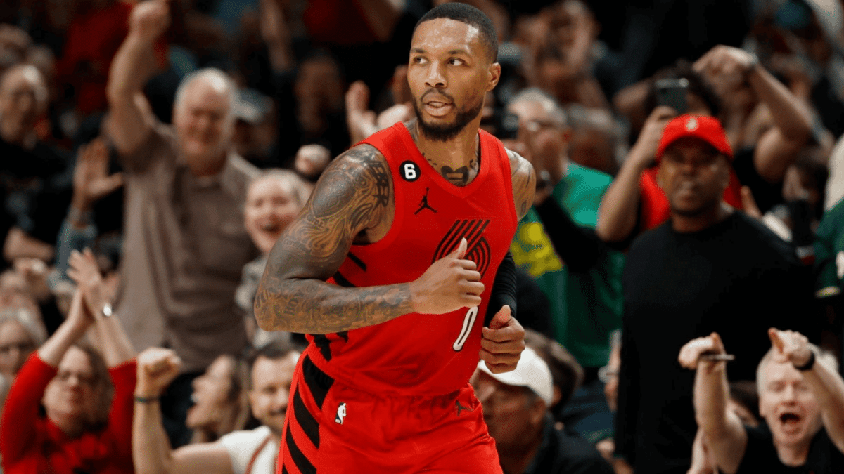 Damian Lillard entrou na mente de Ayton? Armador revela o que disse ao piv&ocirc; em lance decisivo