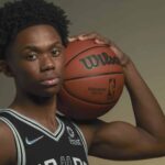 Jogador do San Antonio Spurs é acusado de má conduta sexual e dispensado do time