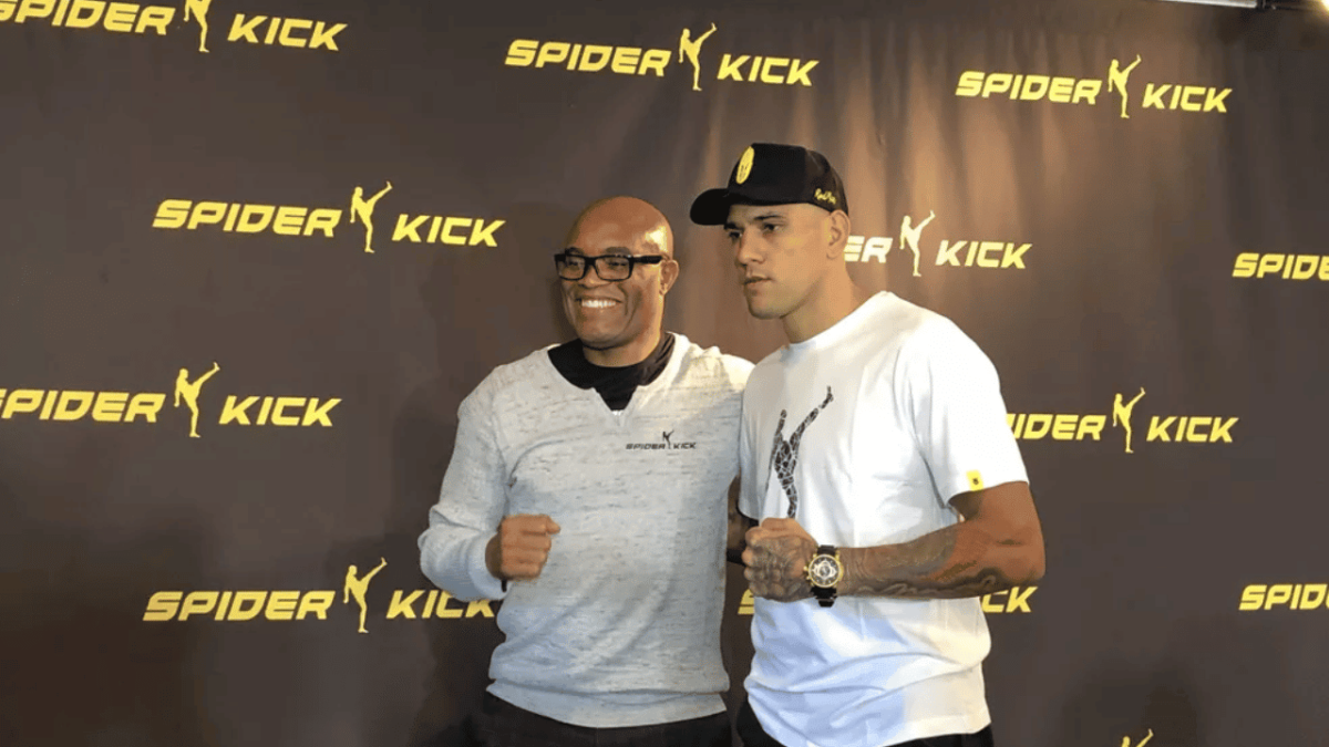 Alex Pereira fala sobre alcan&ccedil;ar Anderson Silva: eu n&atilde;o chego