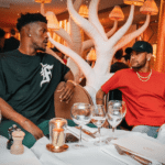 Jimmy Butler tenta convencer Nikola Jovic a torcer pela Sele&ccedil;&atilde;o Brasileira