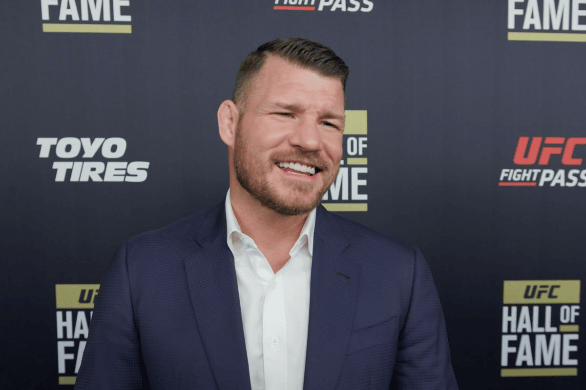 Michael Bisping acredita que McGregor ainda lutar&aacute; pelo t&iacute;tulo