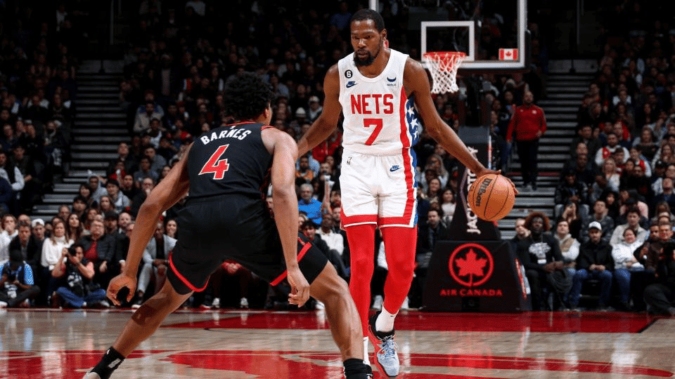 Kevin Durant diz que est&aacute; em n&iacute;vel diferente