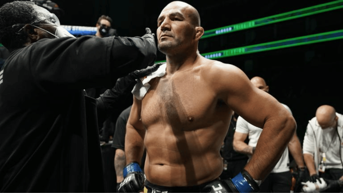 Dana White comenta sobre les&atilde;o de Jiri Prochazka e confirma Glover Teixeira na disputa de cintur&atilde;o