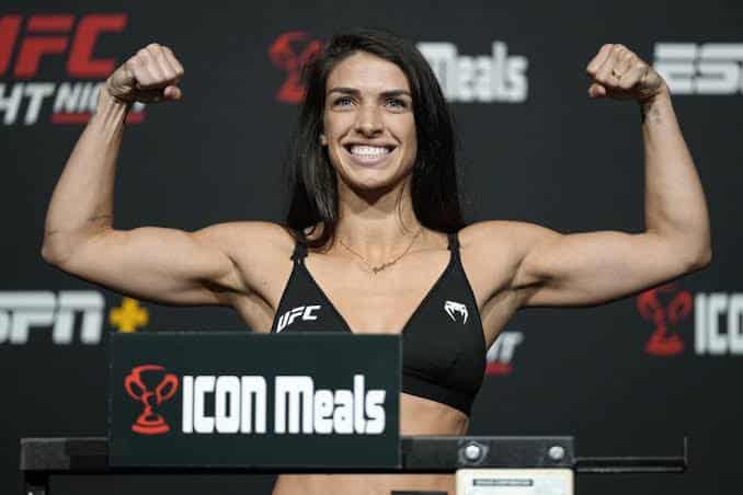 Mackenzie Dern: not&iacute;cias, estat&iacute;sticas e quanto ganha no UFC