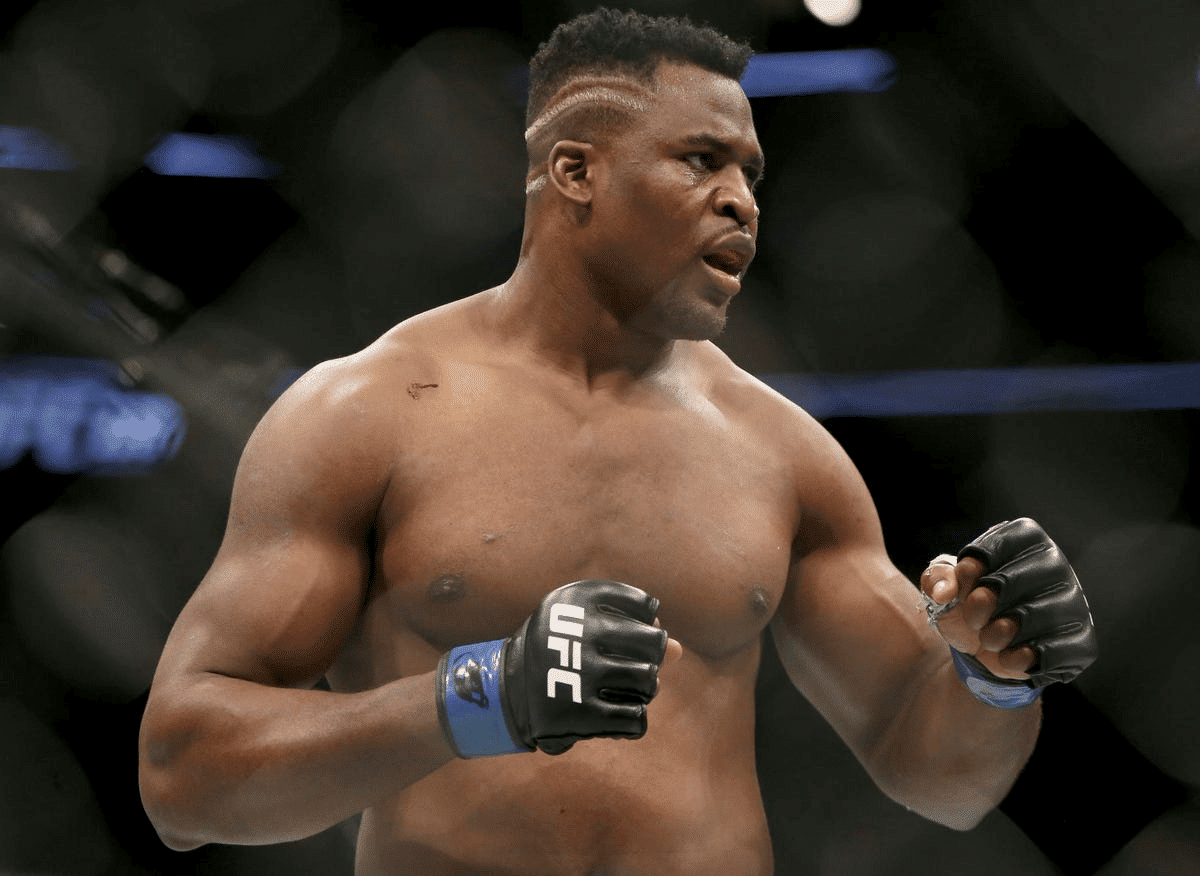 Dana White diz que Ngannou recusou a maior proposta da hist&oacute;ria de um peso pesado