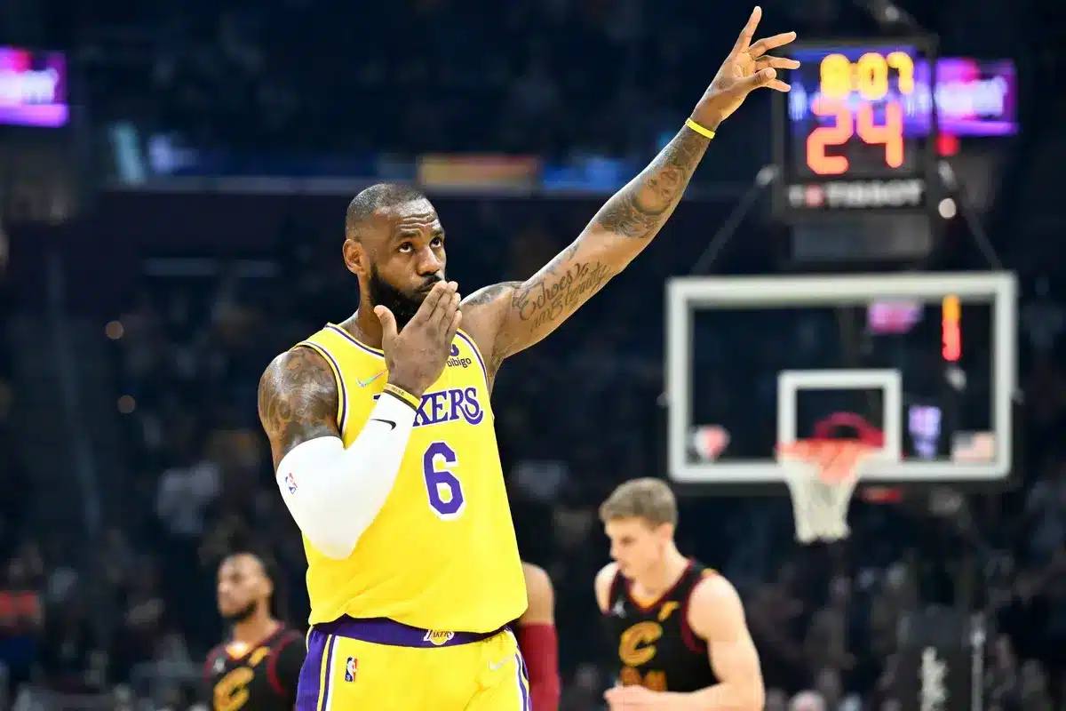 Vai sair? LeBron James estaria &lsquo;pronto&rsquo; para trocar os Lakers