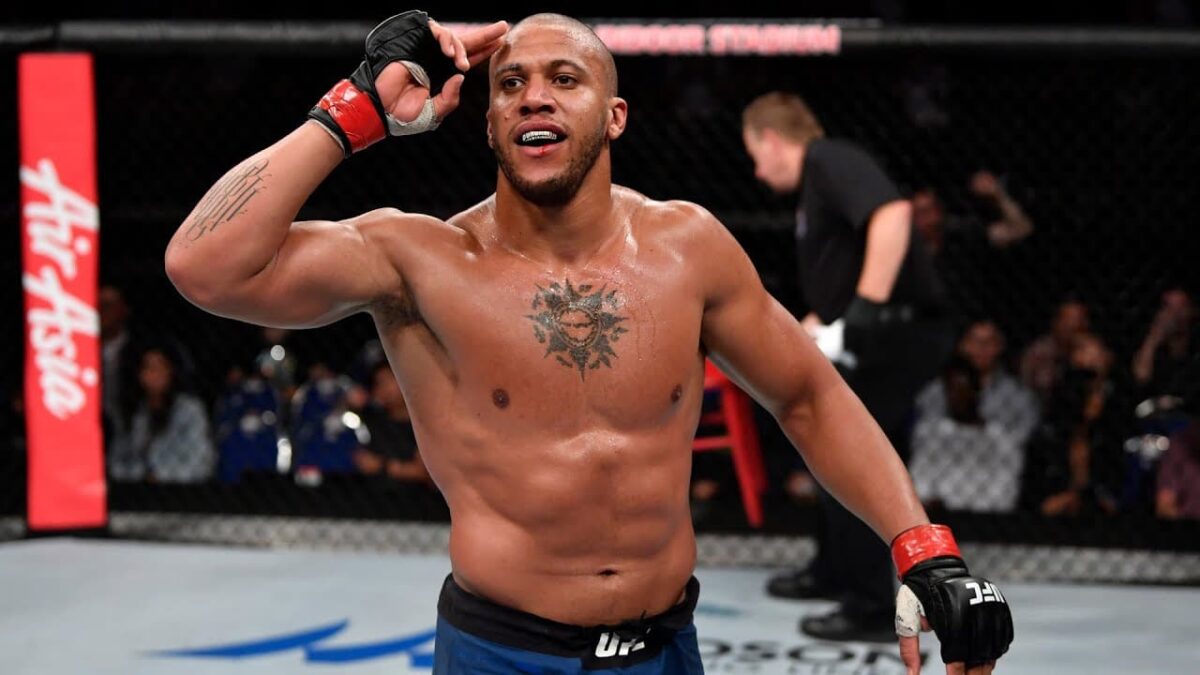Ciryl Gane: not&iacute;cias, estat&iacute;sticas e quanto ganha no UFC