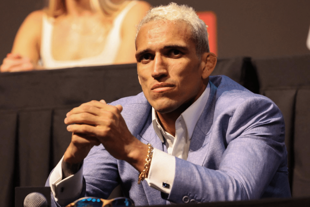 Charles do Bronxs estar&aacute; no c&oacute;rner do UFC 284