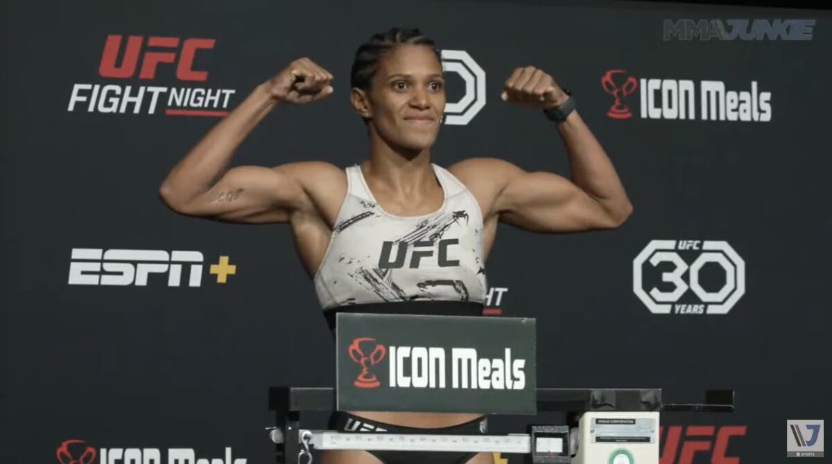Exclusiva com a brasileira Gabriella Fernandes, campeã do LFA que estreia no UFC neste sábado