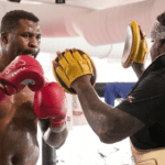 Francis Ngannou deixa Deontay Wilder com apar&ecirc;ncia de covarde