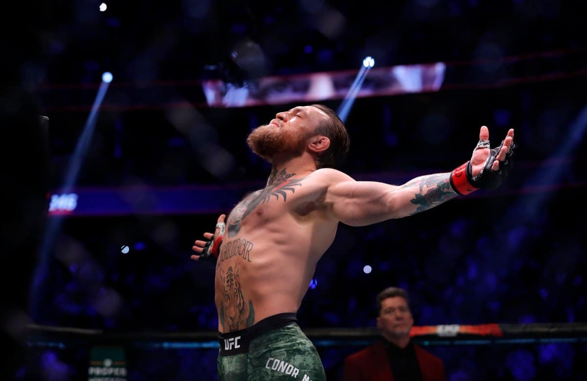Do oct&oacute;gono ao ringue: McGregor cogita desafiar Canelo Alvarez no boxe