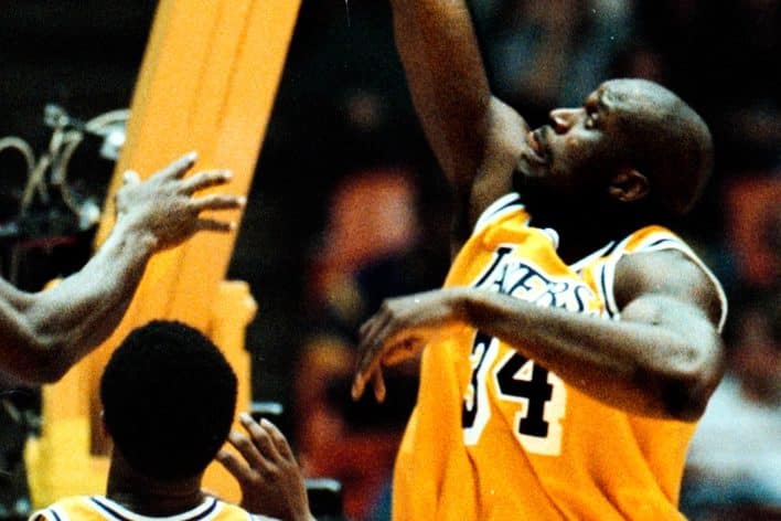 Shaquille O'Neal jogando pelo Los Angeles Lakers em 1998. Foto: Icon sport