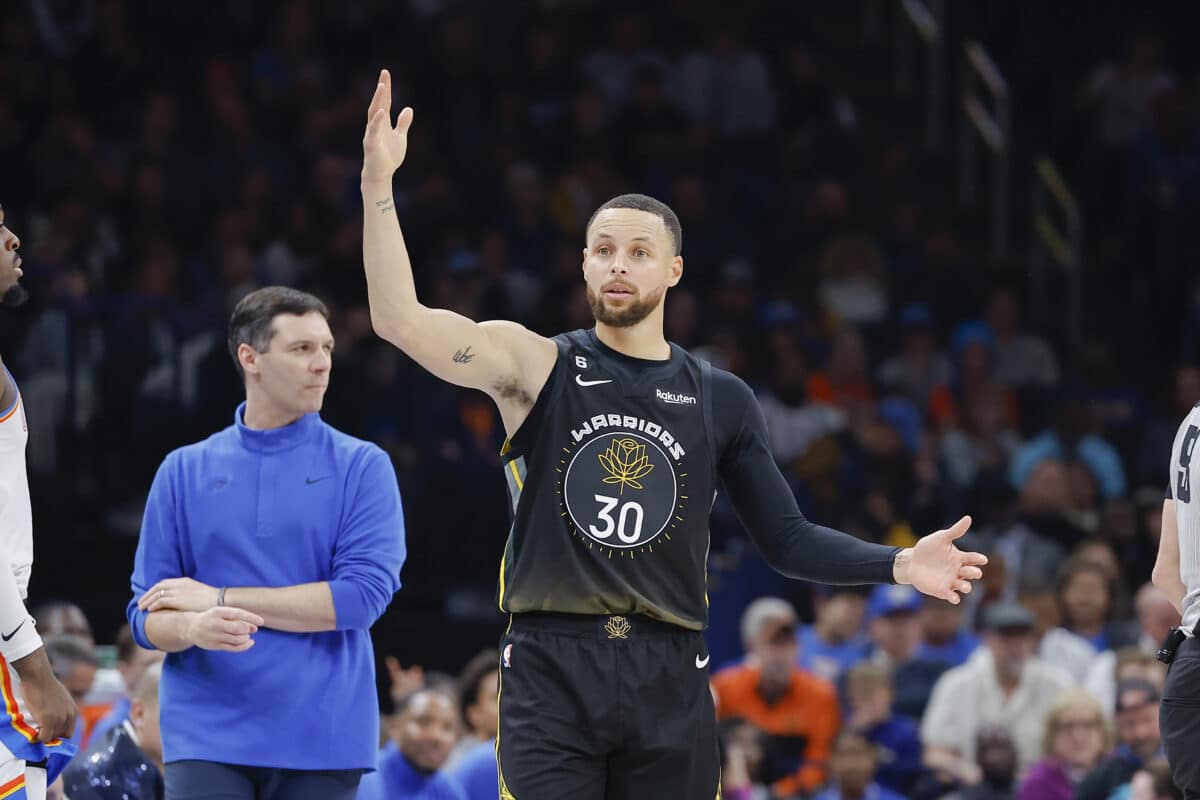 Klay bate recorde e Curry faz 40, mas Warriors perdem para Thunder