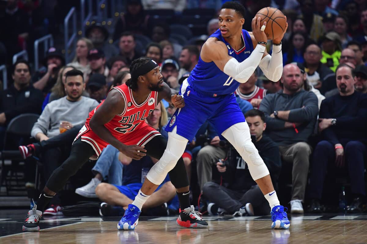 NBA: Clippers vencem Bulls com provoca&ccedil;&atilde;o e cesta bizarra de Westbrook
