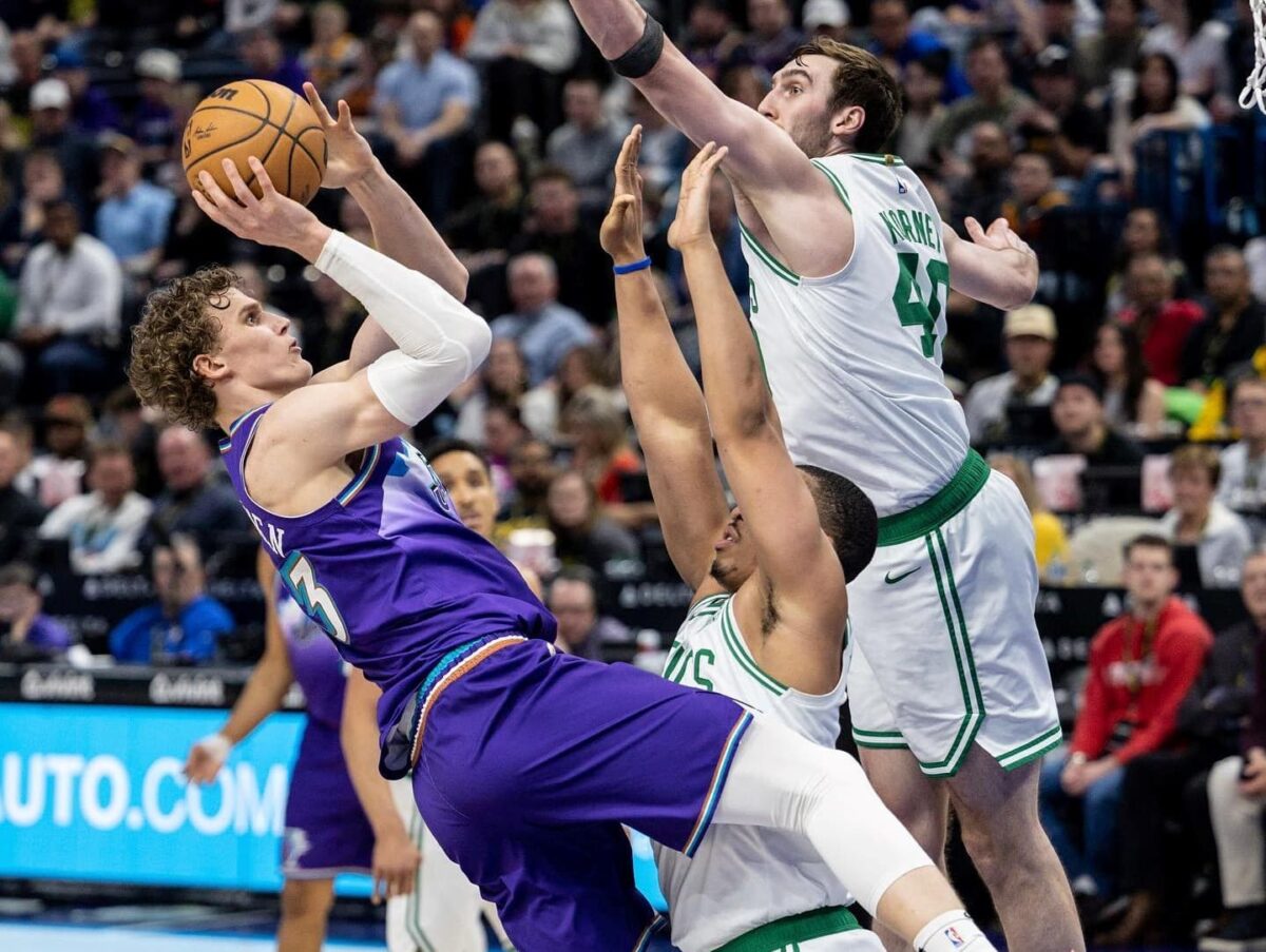 NBA: Celtics desperdi&ccedil;am outra lideran&ccedil;a e perdem para Jazz, mas v&atilde;o aos playoffs