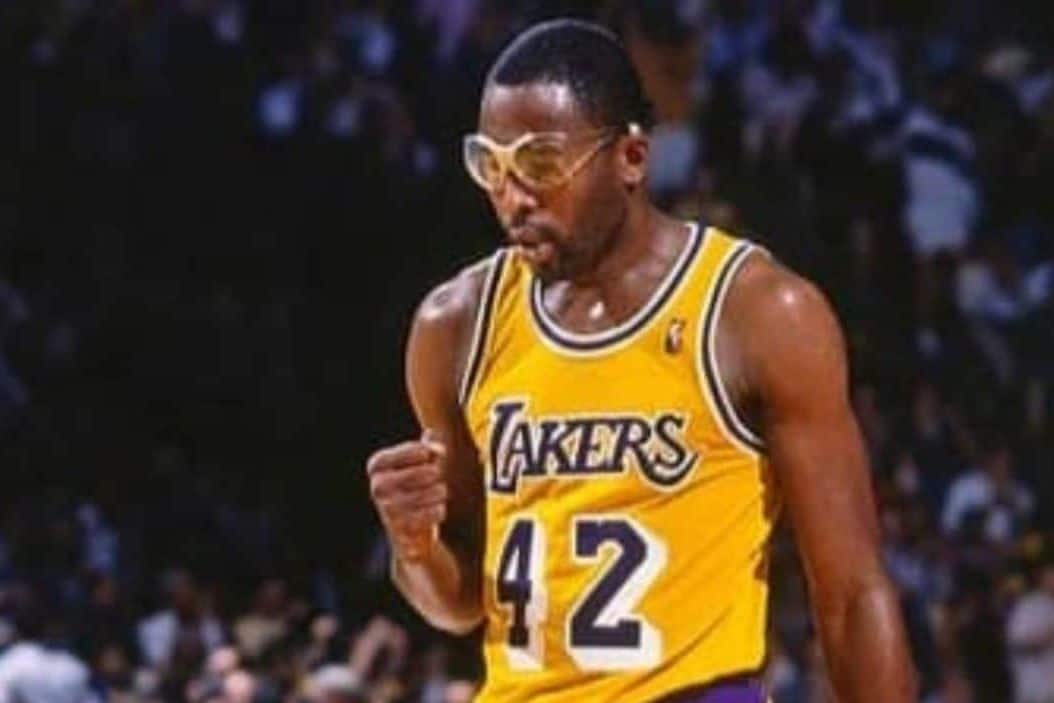 James Worthy jogando pelo Los Angeles Lakers. Foto: Instagram