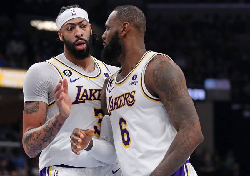NBA Playoffs: Com show de Hachimura e Davis, Lakers batem Grizzlies fora de casa