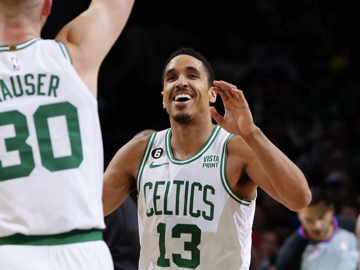 Celtics: Brogdon recebe novo pr&ecirc;mio da NBA depois de vencer Embiid em 2017