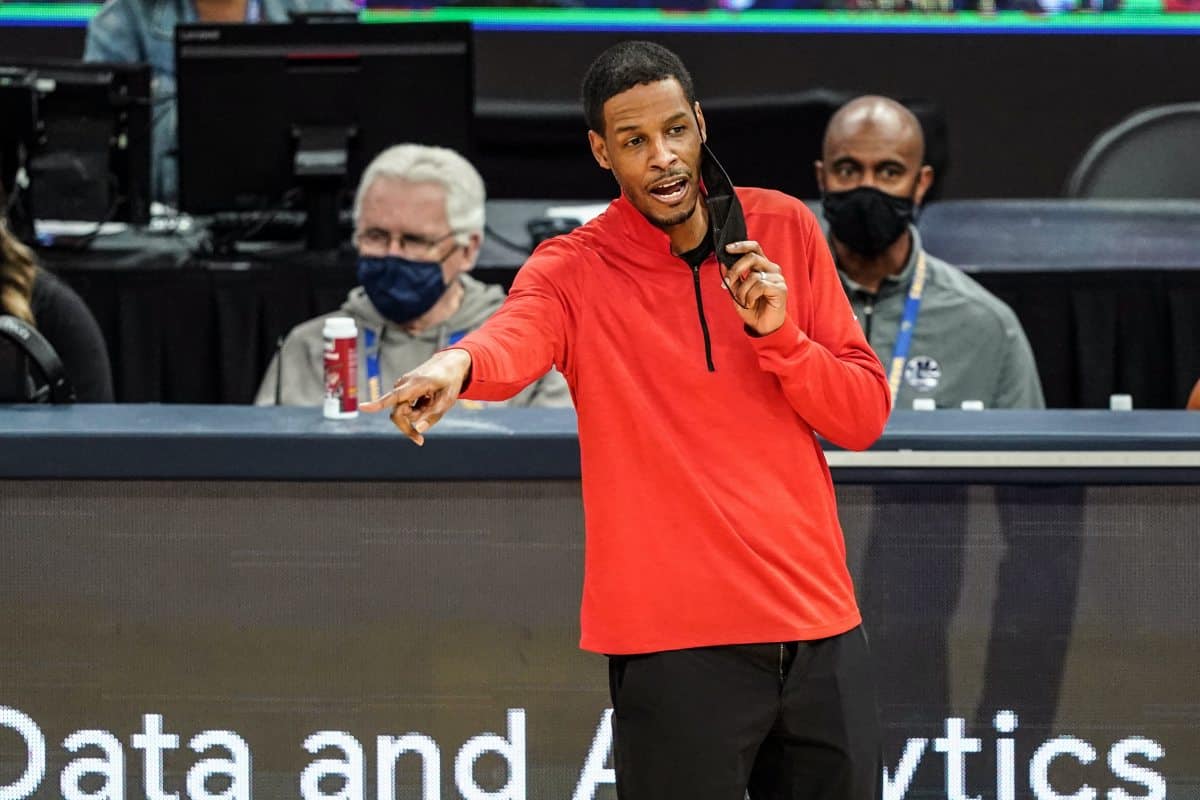 NBA: Pistons e Rockets fazem mudan&ccedil;as t&eacute;cnicas em &uacute;ltimo dia da temporada