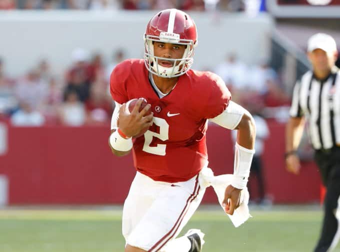 Jalen Hurts Alabama, 2016. Foto: Reprodu&ccedil;&atilde;o: Twitter/@AlabamaFTBL