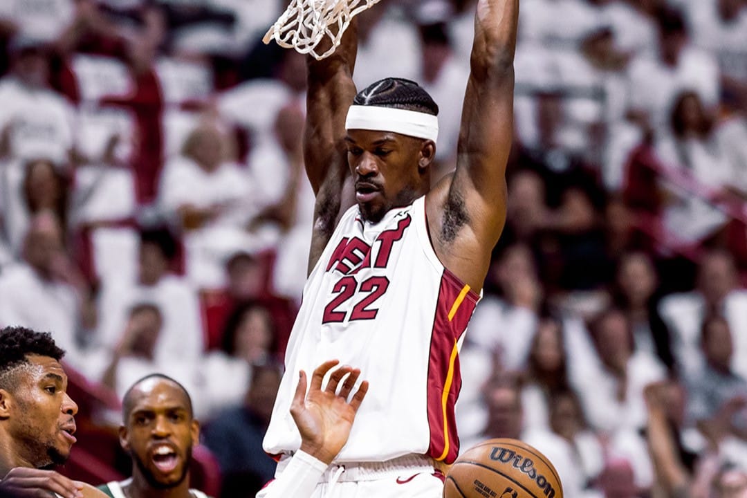 NBA: Jimmy Butler &lsquo;surreal&rsquo; faz 56 pontos em virada insana contra Bucks