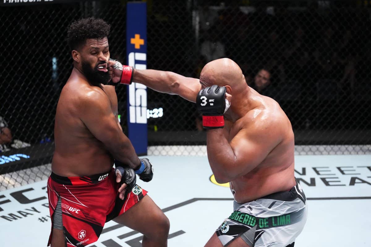 Marcos Pez&atilde;o x Waldo Cortes-Acosta. Foto: Reprodu&ccedil;&atilde;o/Twitter @UFC