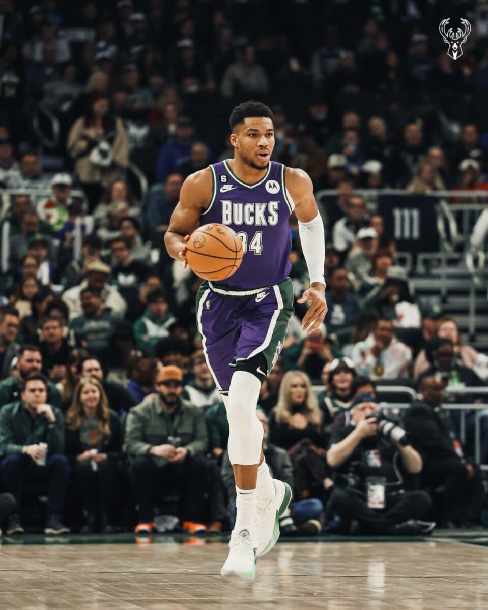 Playoffs NBA: Bucks t&ecirc;m atualiza&ccedil;&atilde;o sobre les&atilde;o de Giannis