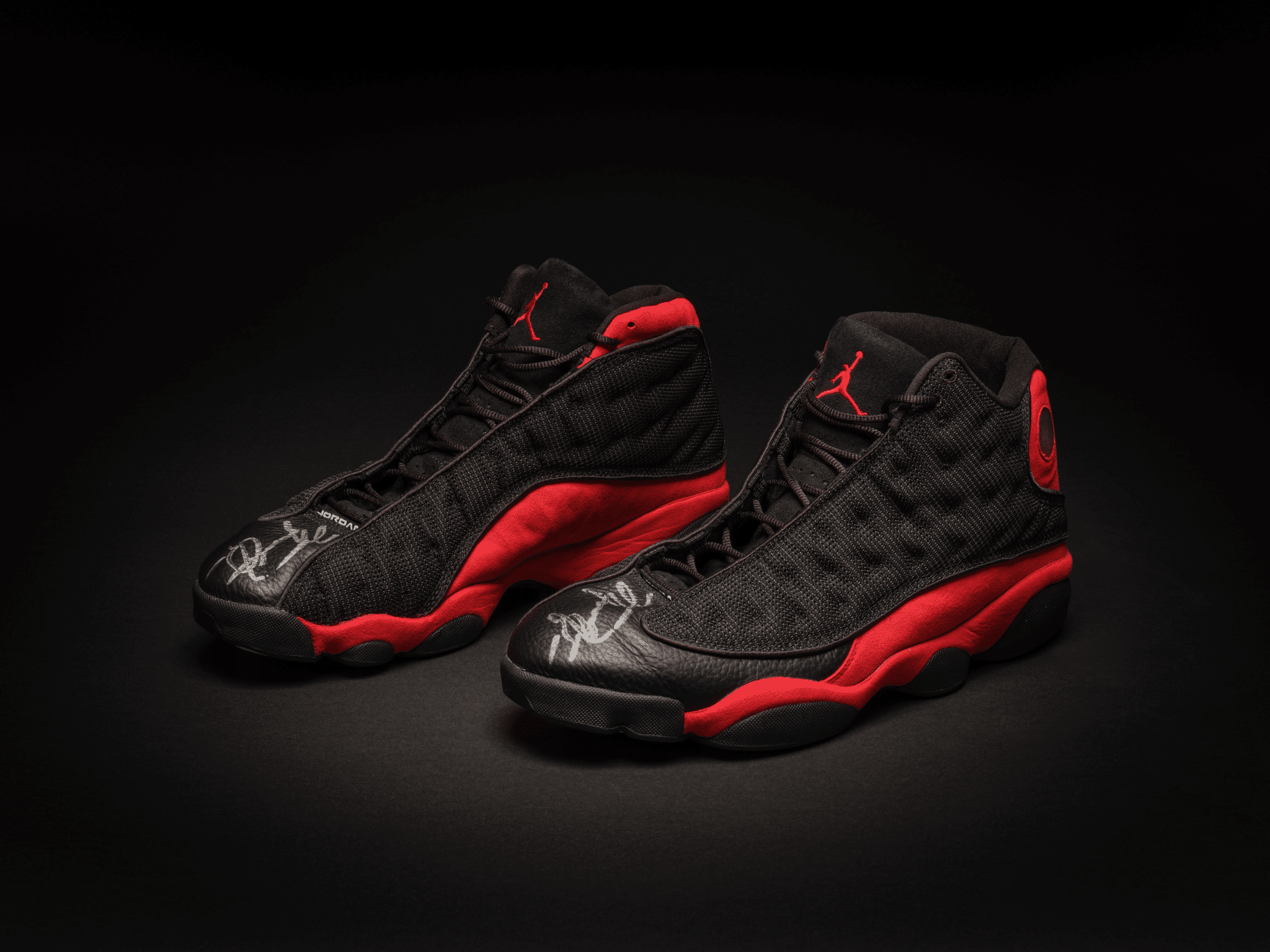 Air Jordan 13, usado por Michael Jordan em 1998 (Foto: Sotherby/Divulga&ccedil;&atilde;o)