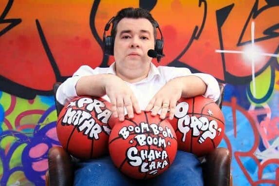 Romulo Mendon&ccedil;a, narrador do Prime Video. Foto: Reprodu&ccedil;&atilde;o/Instagram