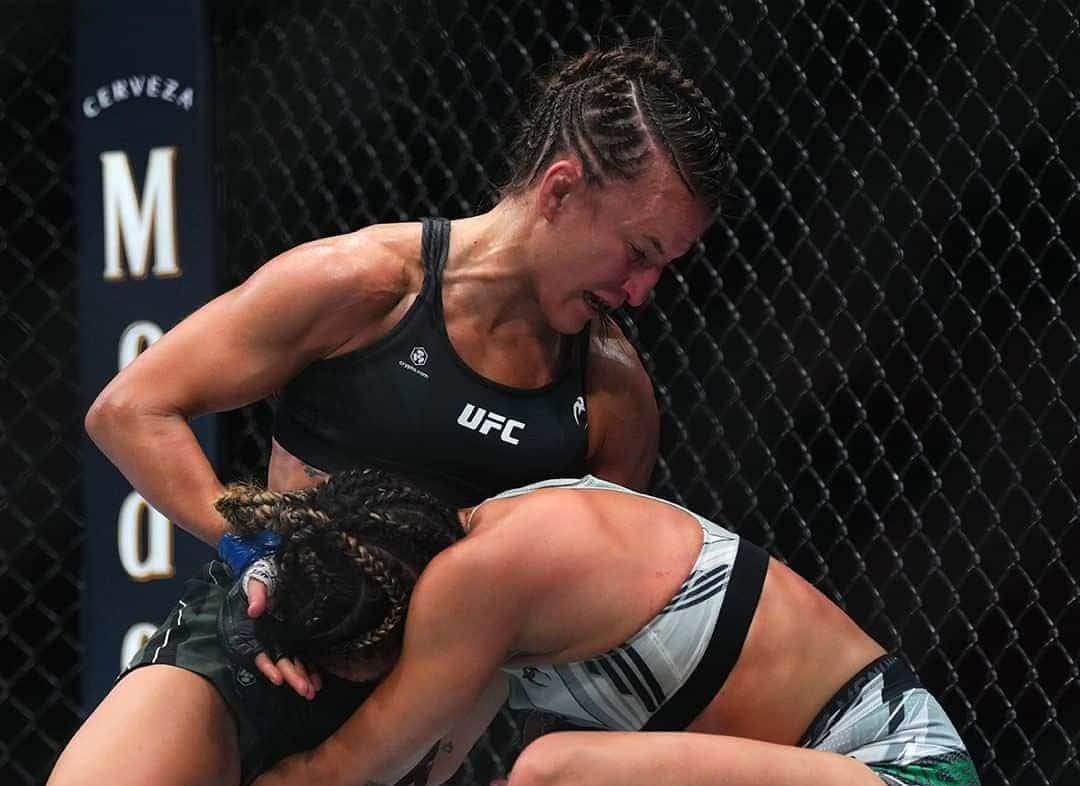 Sam Hughes vence Jaqueline Amorim por pontos. Foto: Reprodu&ccedil;&atilde;o/Instagram/@ufcbrasil