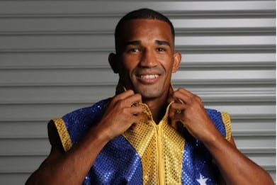Boxe: Esquiva Falc&atilde;o se v&ecirc; como favorito em eventual luta contra Alex Poatan