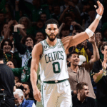 NBA Playoffs: Jayson Tatum repete feito que s&oacute; Kobe e Durant conseguiram