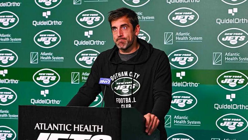 NFL: Aaron Rodgers choca os f&atilde;s ao revelar motivos por sa&iacute;da dos Packers