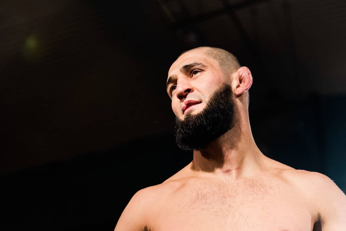 UFC: Khamzat Chimaev sobe tom e desafia ex-campe&atilde;o dos meio-m&eacute;dios