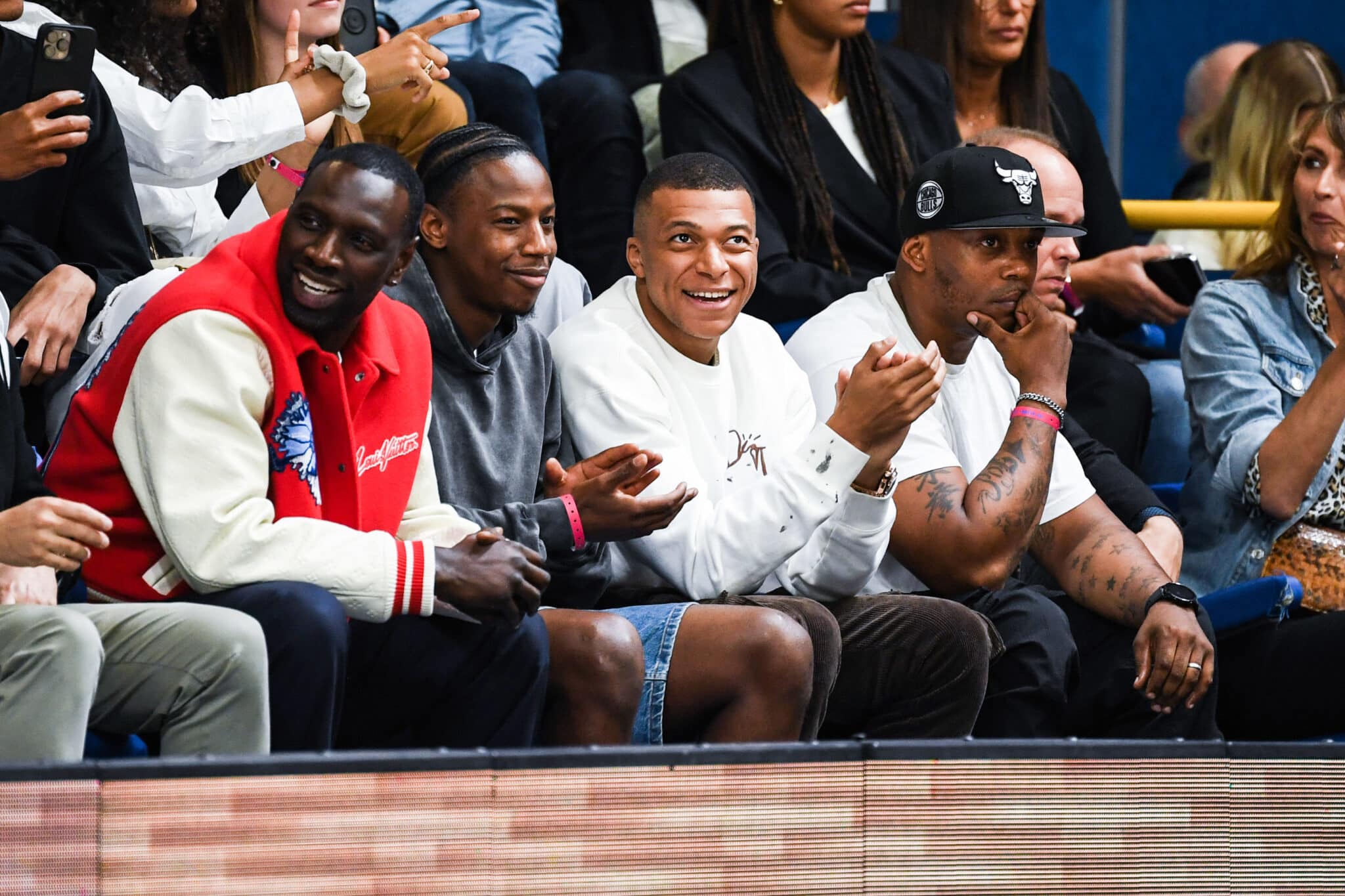 Klylian Mbapp&eacute; no jogo do Victor Wembanyama