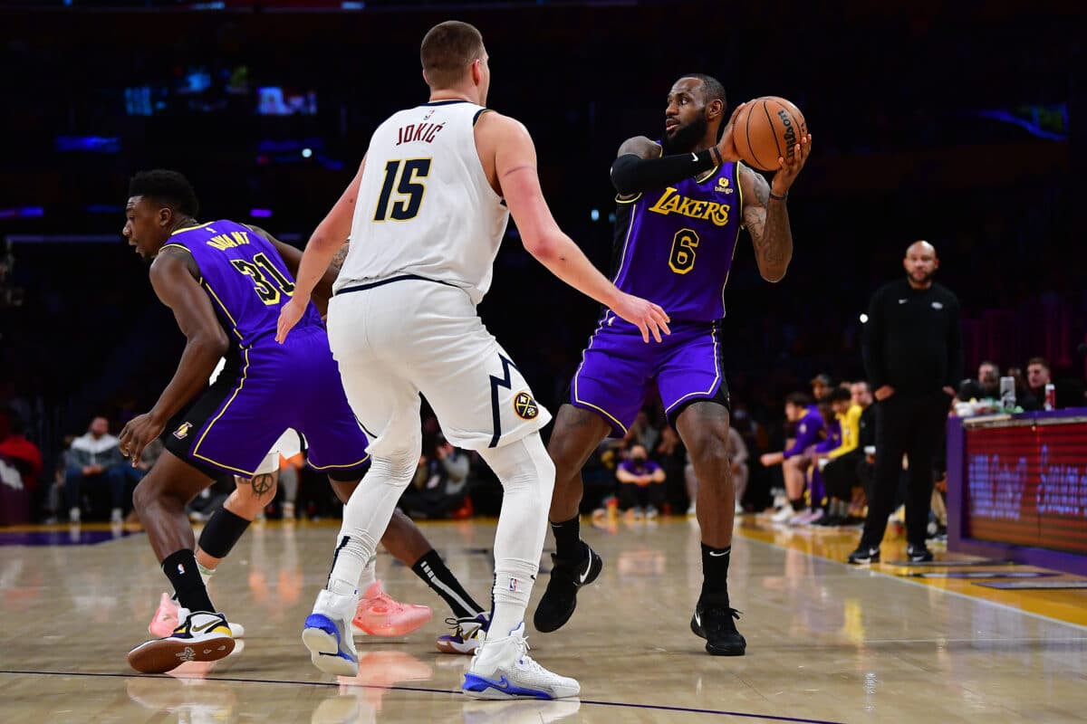 Onde assistir Lakers x Nuggets ao vivo nesta ter&ccedil;a (16) &ndash; NBA Playoffs