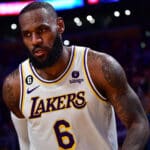 NBA: veterano, LeBron James d&aacute; conselho s&aacute;bio a novatos em playoffs